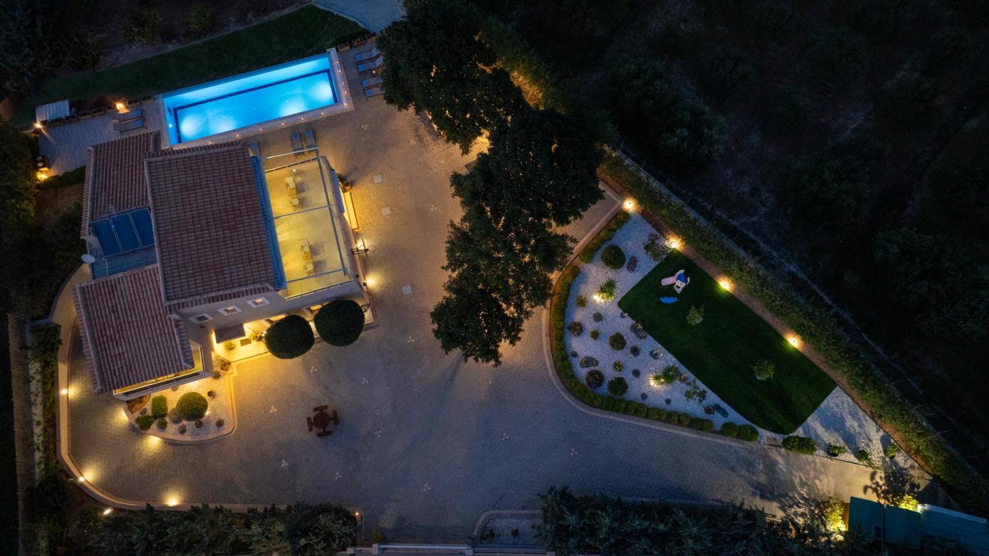 Four Seasons Private Villa - Seaview - Big Heated Pool - Gym - Sport Activities Гувес Екстериор снимка
