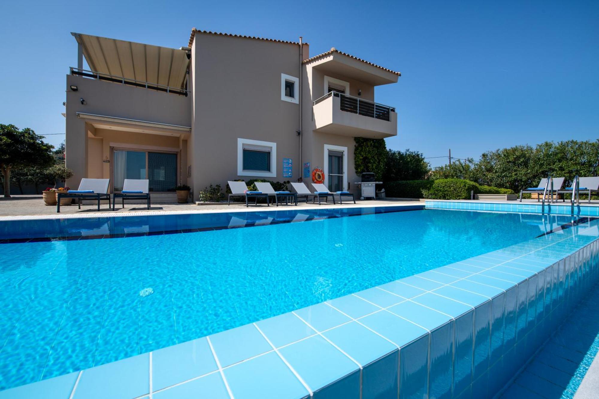 Four Seasons Private Villa - Seaview - Big Heated Pool - Gym - Sport Activities Гувес Екстериор снимка